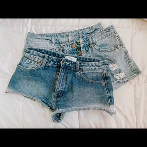 Bundle size 26,27,28 F21 shorts